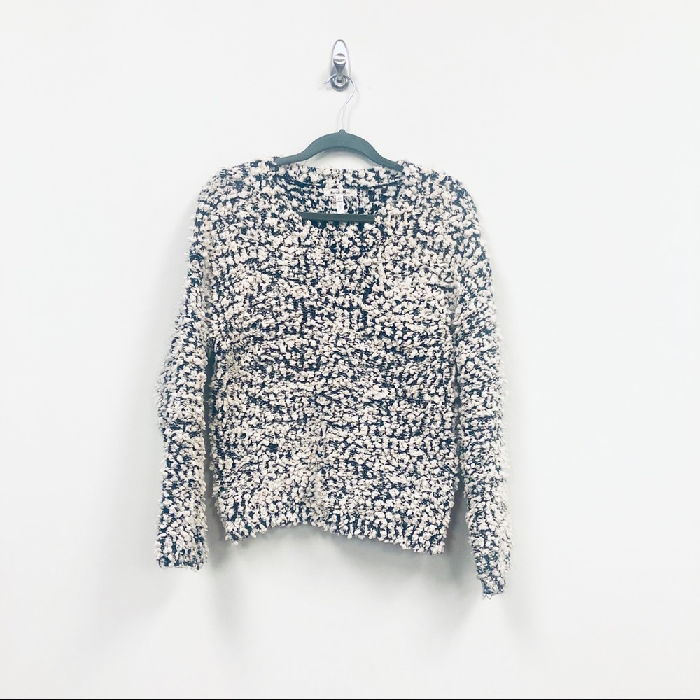 Paradis Miss Black Cream Boucle Sweater